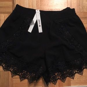 Black lace scallop shorts